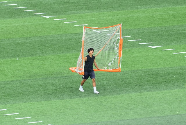 斯与博洛尼